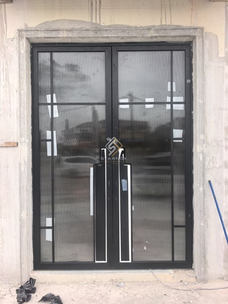 Aluminium Door by Starnox - example 1