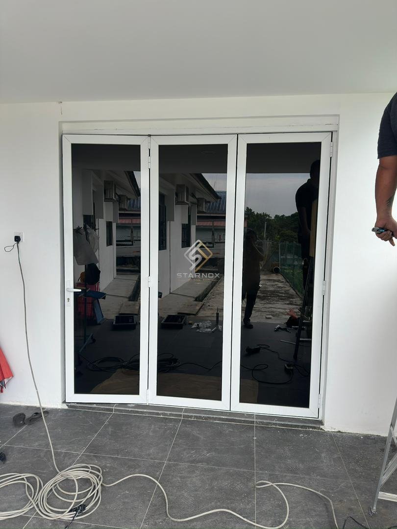 Aluminium Door by Starnox - example 2