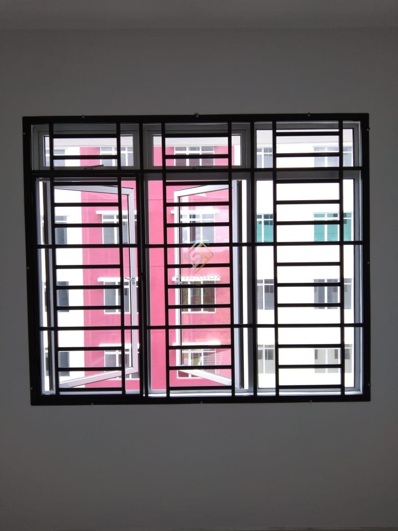Iron Window by Starnox - example 2