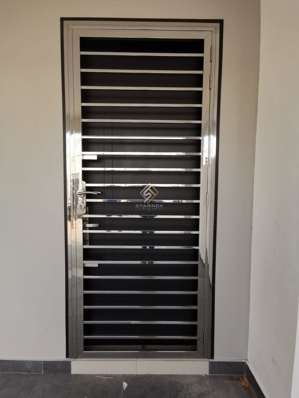 Stainless Steel Door by Starnox - example 9