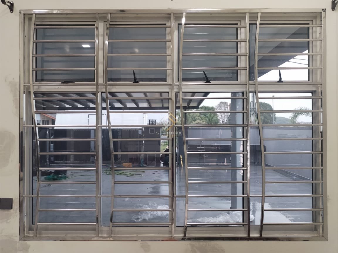 Stainless Steel Window by Starnox - example 1